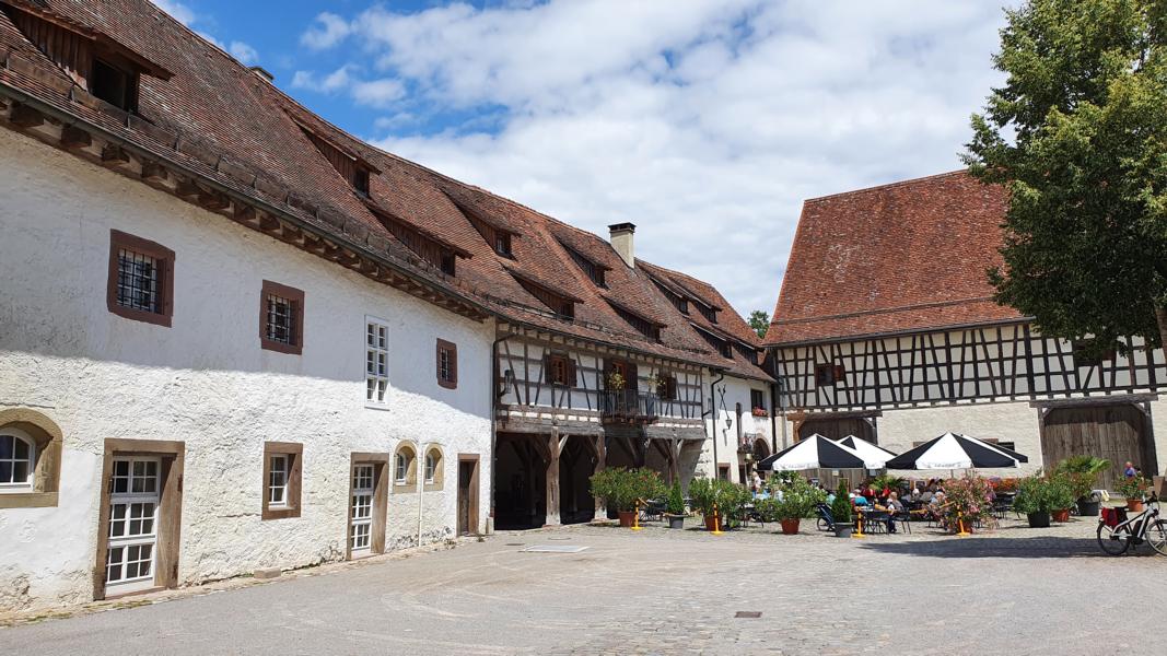 Innenhof des Bauernhauses