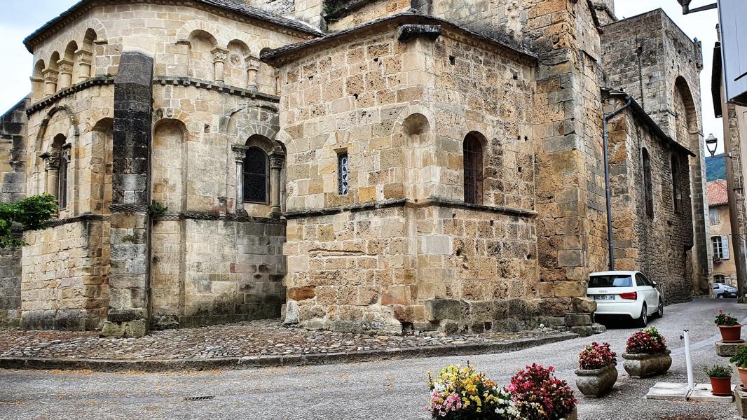 Abteikirche Saint-Pierre in Nant