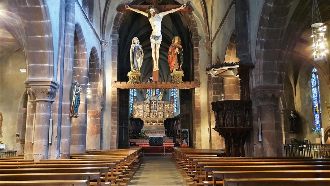 Blick in die Kirche von Kaysersberg