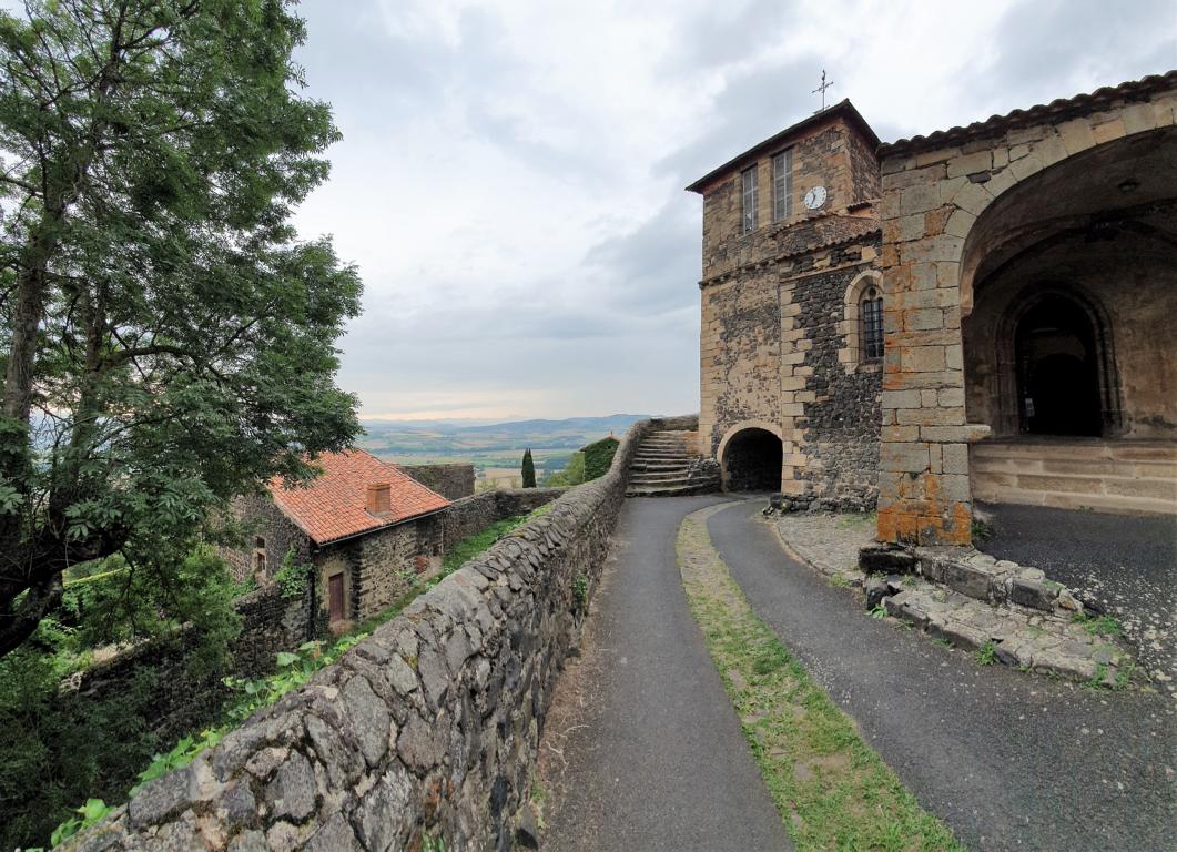 Kirche von Usson