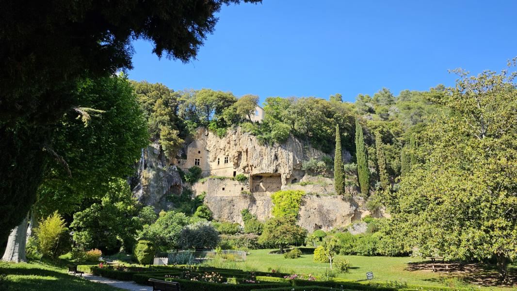 Grotten von Villecroze