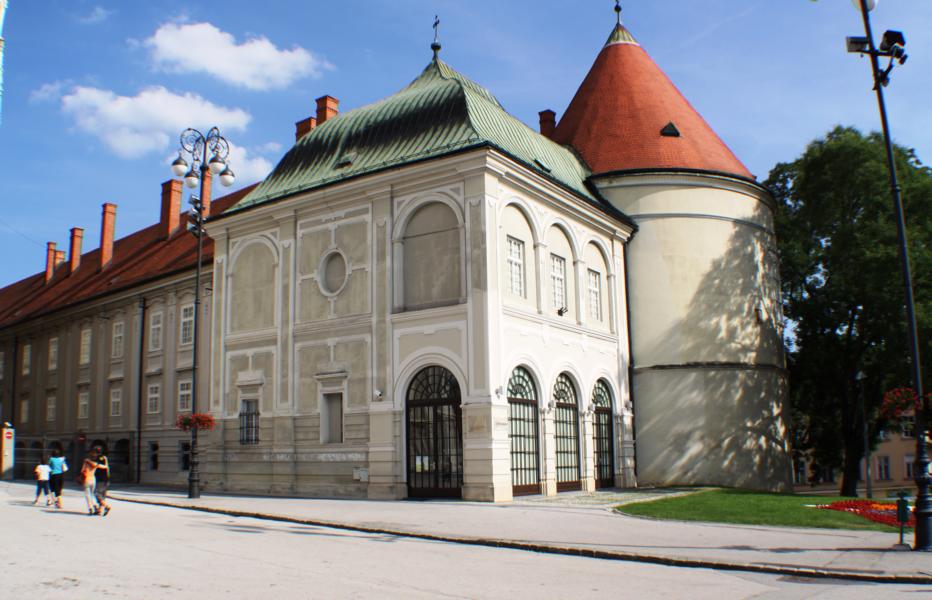 Um die Kathedrale sind die Gebäude sehr schön restauriert.