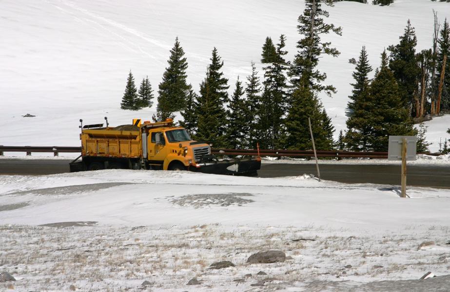 Schneepflüge waren permanent im Einsatz. Die Sommerreifen unseres Fahrzeuges garantierten eine sichere Fahrt.