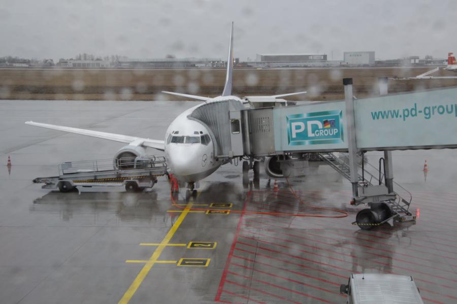 Der Abflug von Leipzig nach Frankfurt erfolgte bei regnerischem Wetter.