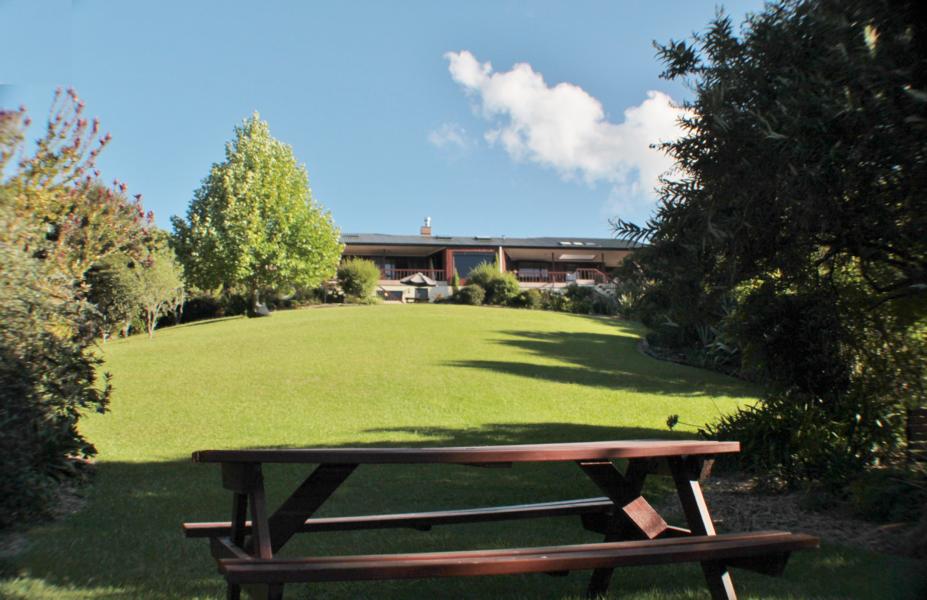 Hier bei Barbara und Paul verweilten wir zwei Tage. Das Haus liegt in bester Lage am Waitangi River.