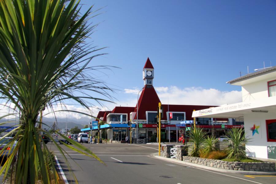 Die kleineren Ortschaften auf dem Weg nach Wellington sind sehr gepflegt. Hier in Levin machten wir unsere obligatorische Kaffeepause.