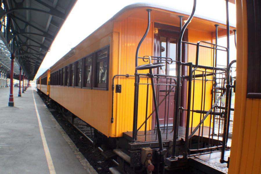 Der Hauptbahnsteig ist mit rund einem Kilometer Länge der längste des Landes. 