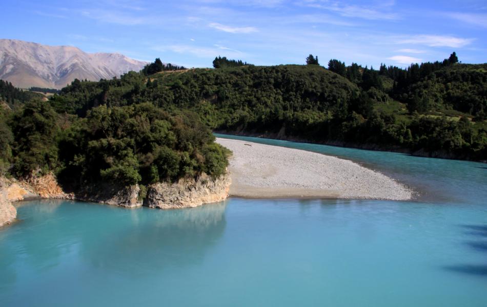 Der Rakaia River entspringt den Südalpen. Er mündet 50 km südlich von Christchurch in den Pazifik.