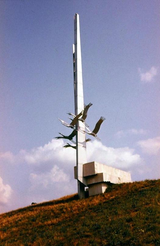 Denkmal an einem Massengrab vor der Stadt Rostow.