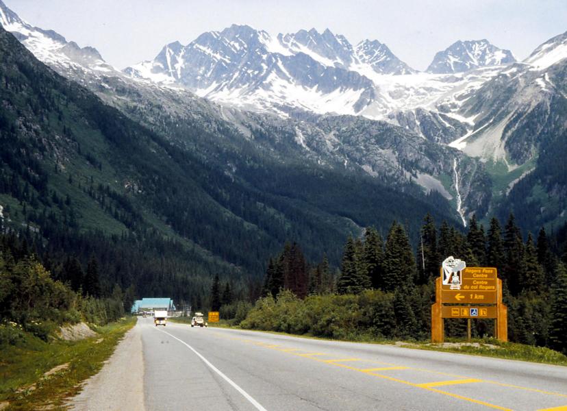 Rogers Pass und Hermit Range im Glacier-Nationalpark.