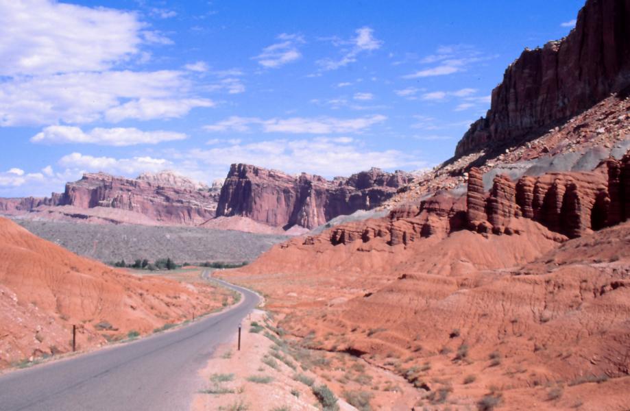 Die Straßen durch den Capitol-Reef-Nationalpark sind geteert.