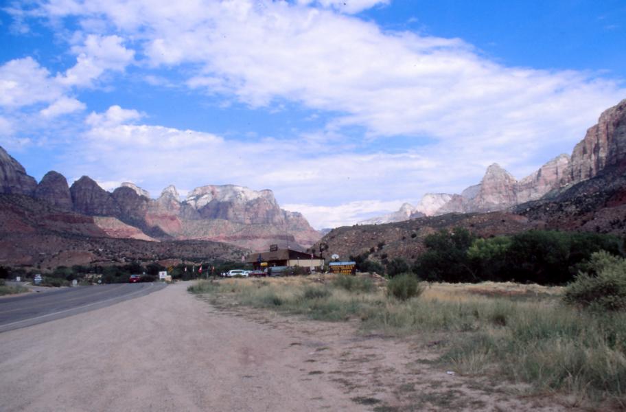 Eingang zum Zion-Nationalpark.