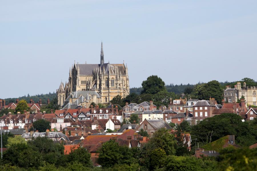 Blick auf die Kathedrale von Arundel.