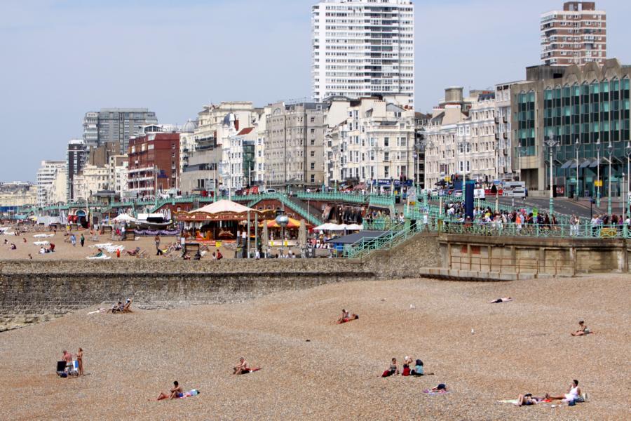 Jahrmarkt am Strand.