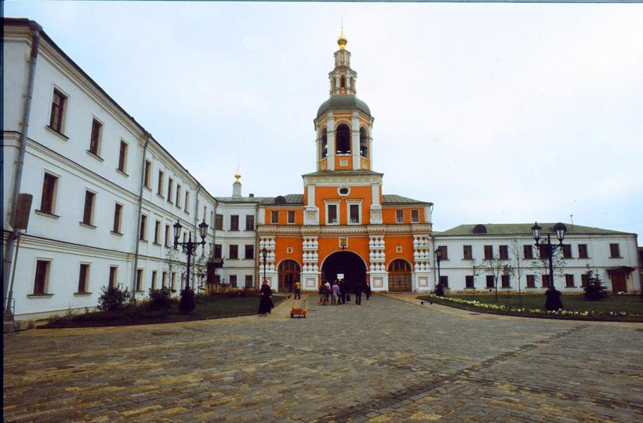 Neujungfrauenkloster