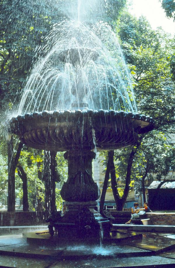 Wasserspiele in einem der schönen Parks.