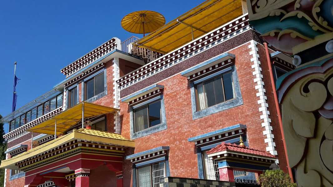 Thrangu Tashi Yangtse Monastery 